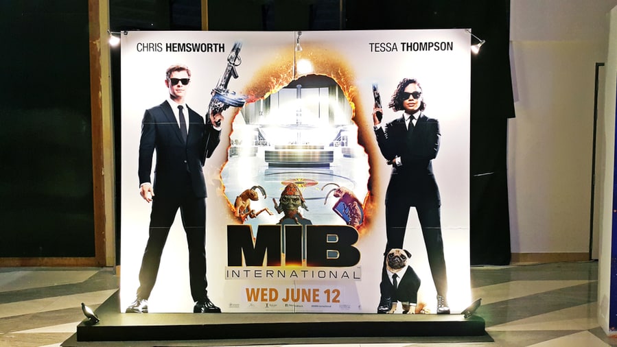 Mib Men In Black International Movie Post Cut Out Standee Cardboard Display Promotion