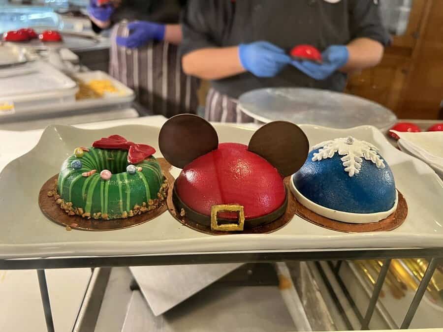 Holiday Cakes At Amorette’s Patisserie
