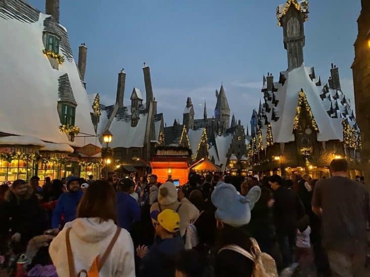 Does Universal Studios Close When It Rains ParkVeteran does-universal-studios-close-when-it-rains-parkveteran