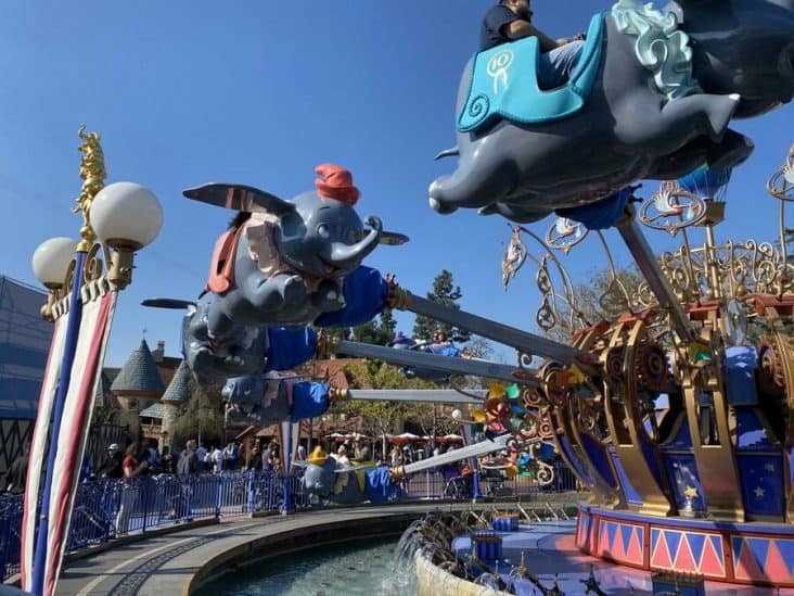 What Age Can Babies Go on Rides at Disneyland? ParkVeteran