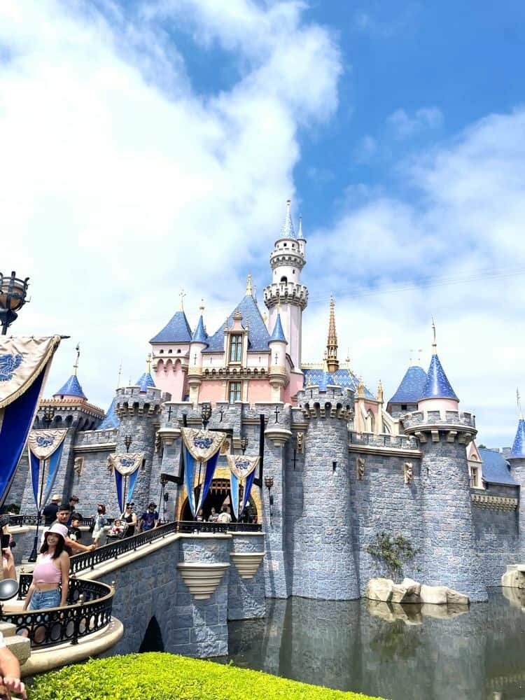 Tips For Your Visit To Disneyland In June
