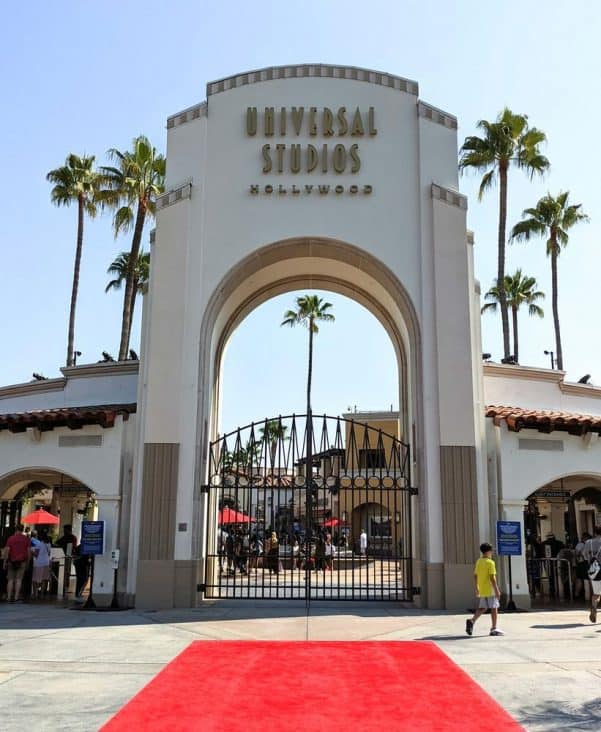 Hotels With Free Shuttle to Universal Studios Hollywood | ParkVeteran