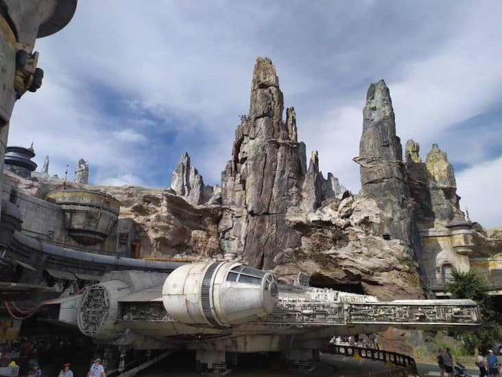When did disneyland open parkveteran